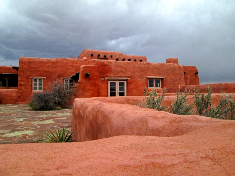 Painted Desert Inn NHL in the Rain