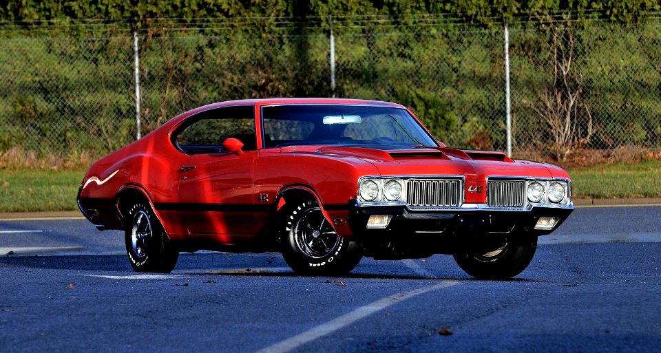 1970 Oldsmobile Cutlass 442 W-30 photo