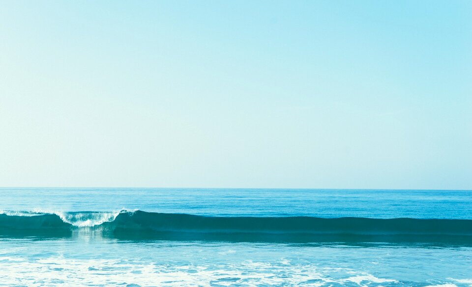 Water waves sunshine