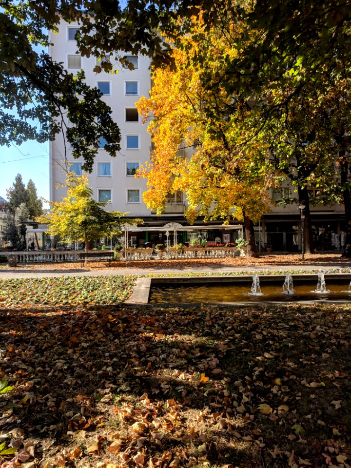 Karlsruhe, Ettlinger Straße - Nähe Kongreßzentrum