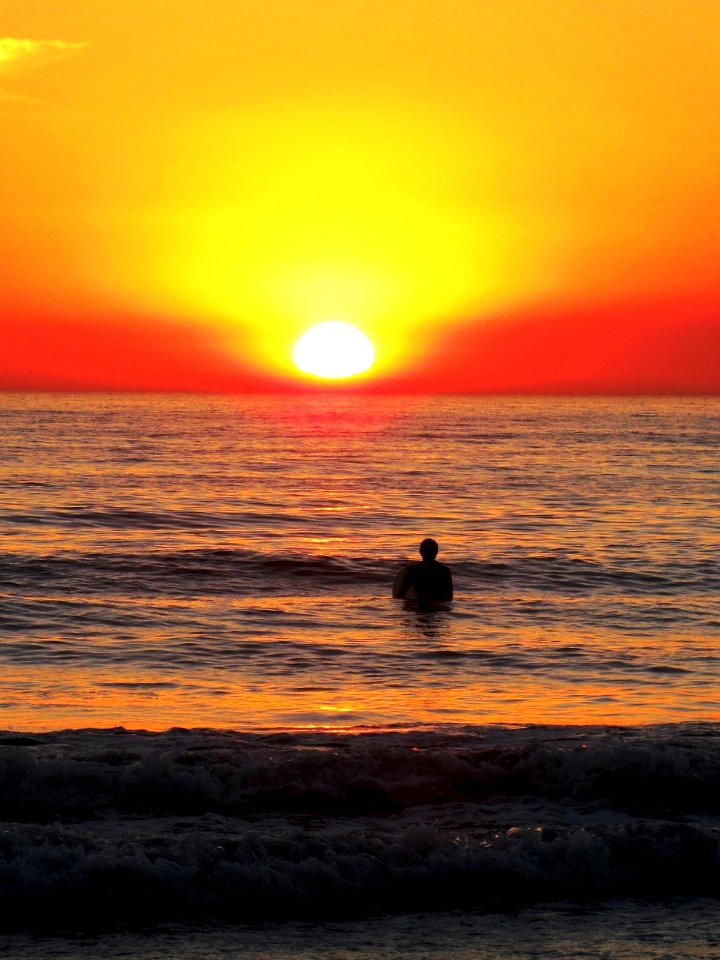 Final Minute, Surfer Sunset