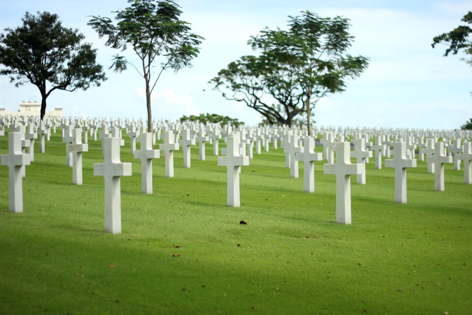 Monument army green army