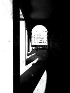 Durchblick mit Schatten