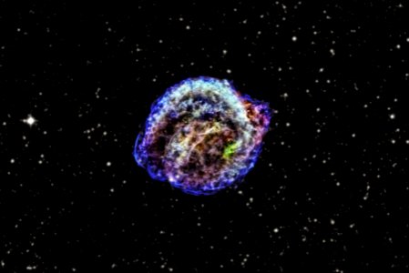 Famous Supernova Reveals Clues About Crucial Cosmic Distance Markers