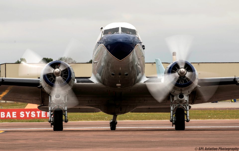Royal International Air Tattoo 2015 - Douglas DC-3 - Brietling - HB-IRJ