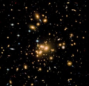 New Hubble view of galaxy cluster Abell 1689 photo
