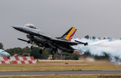 Royal International Air Tattoo 2015 - General Dynamics F-16MLU Fighting Falcon - Belgian Air Component