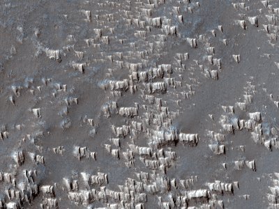 Pristine Dust Deposits in Syria Planum
