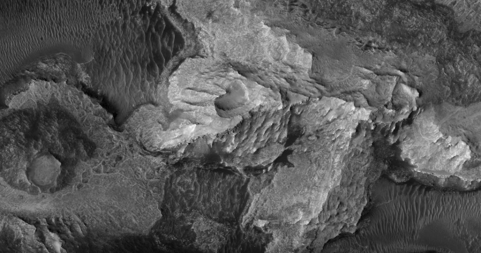 Layered Terrain in Nili Fossae