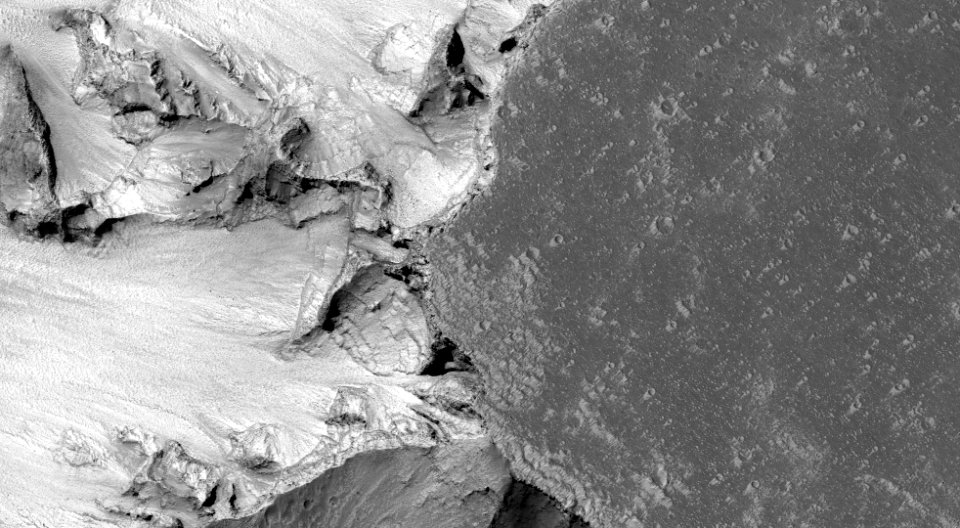 Potential Sulfates in a Wall of Coprates Chasma