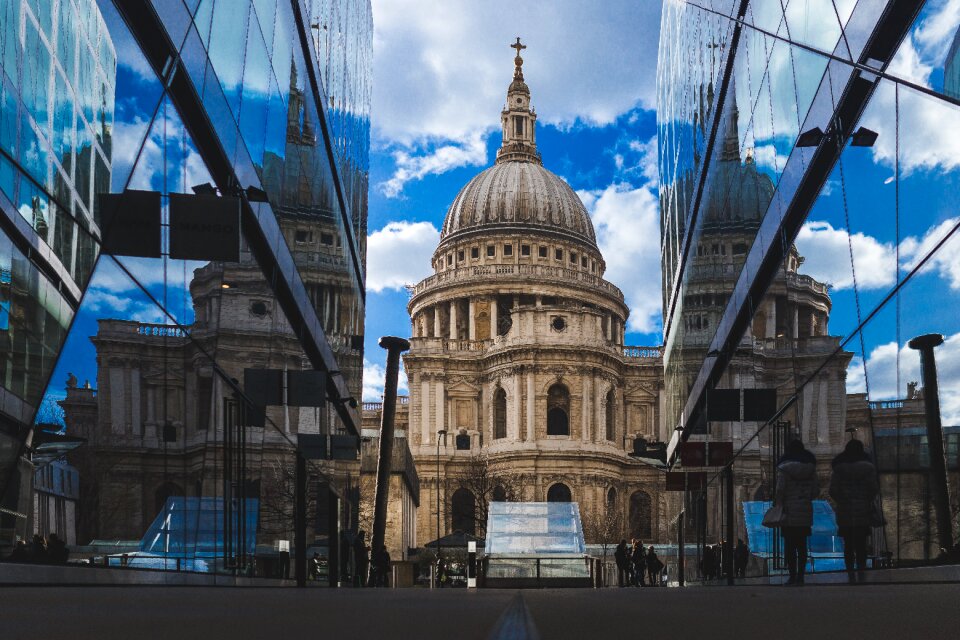 England architecture contrast