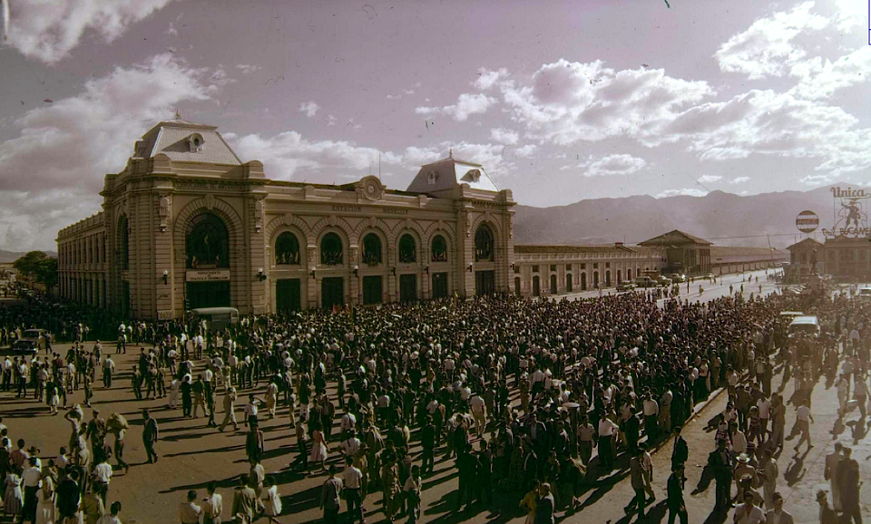 Medellín, Plaza de Cisneros, s.f. photo