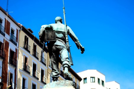 Estatua de Eloy Gonzalo, el héroe de Cascorro