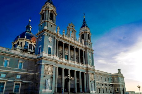 Catedral de La Almudena photo