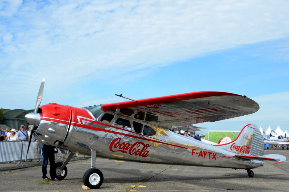 Aircraft coca cola sky