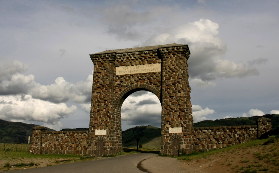 Roosevelt Arch-Gardiner, MT.