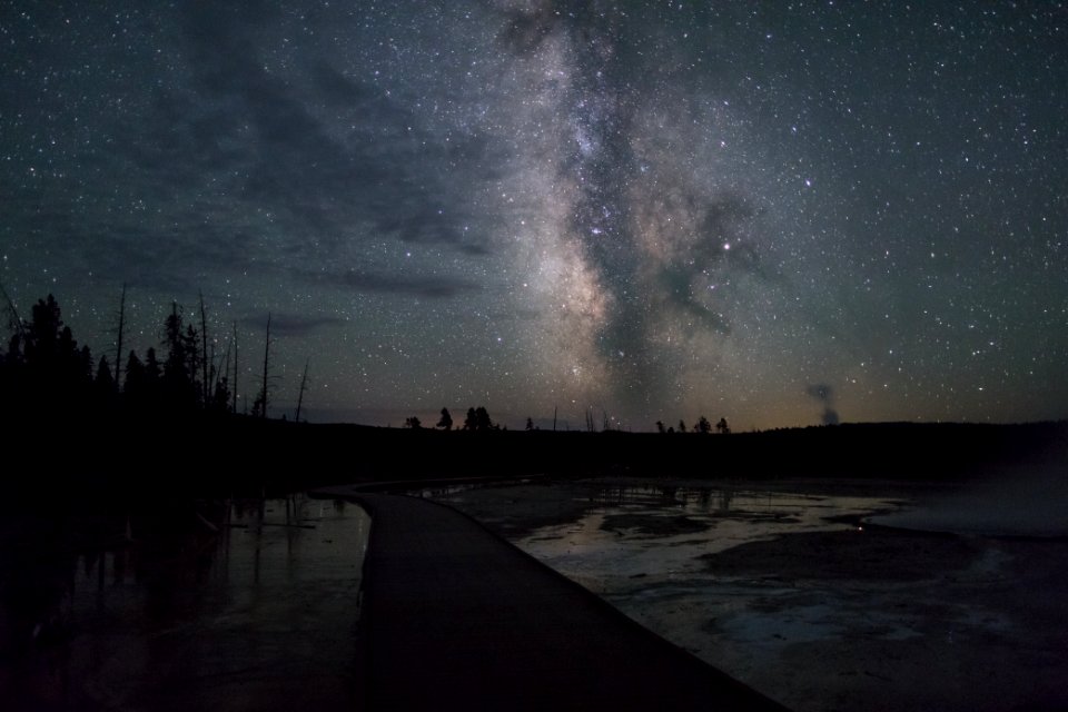 Milky Way over the boardwalks at Fountain Paint Pots