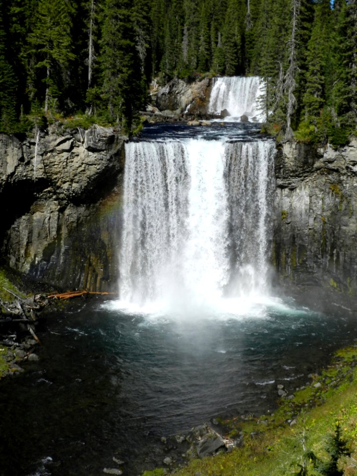 Colonnade Falls