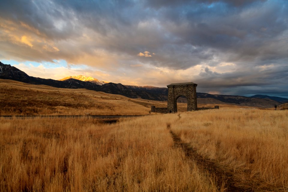 Fall sunrise at Roosevelt Arch