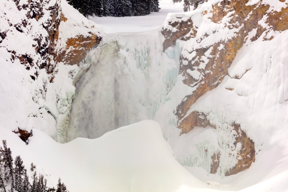 Lower Falls and ephemeral ice dam