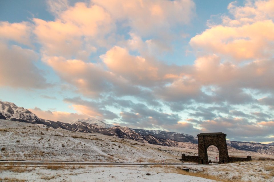 Sunrise over Roosevelt Arch at the North Entrance