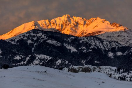 Morning light on Electric Peak photo