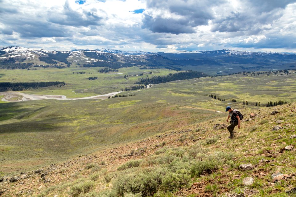 Descending from Bison Peak ridge (2)