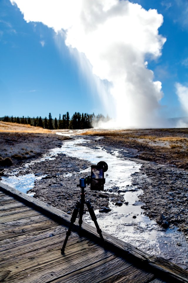 Live Instagram broadcast of an Old Faithful eruption