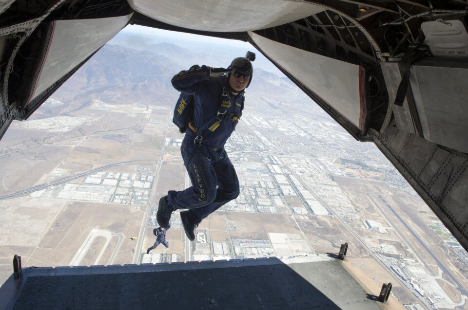 Parachuting military training
