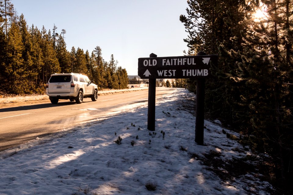 Old Faithful southbound sign