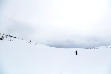 Skiing from Snow Pass to the Bunsen Loop Trailhead