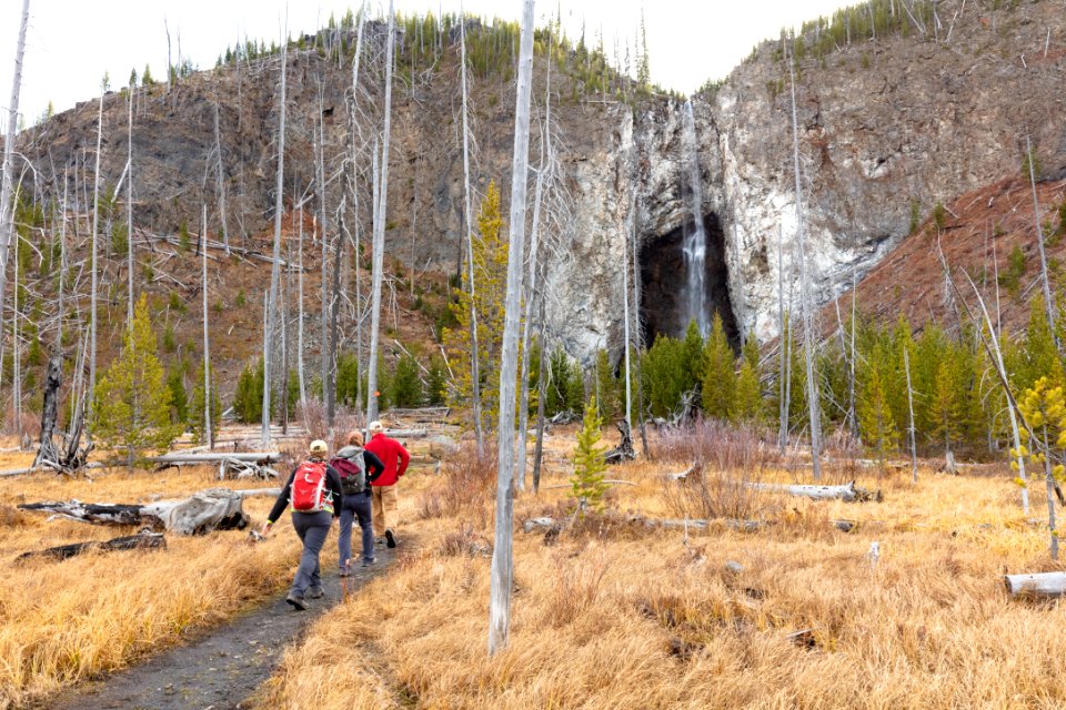 Hikers on the Fairy Falls Trail