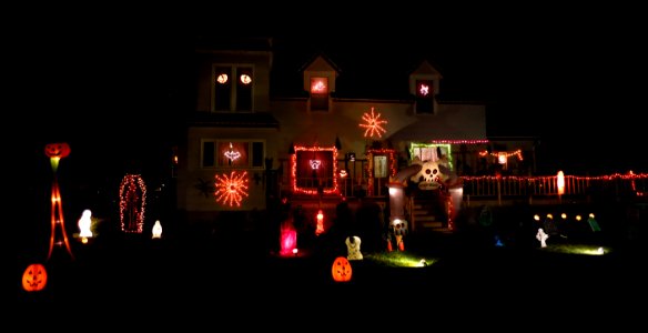 IMG 1785 (2) Halloween house