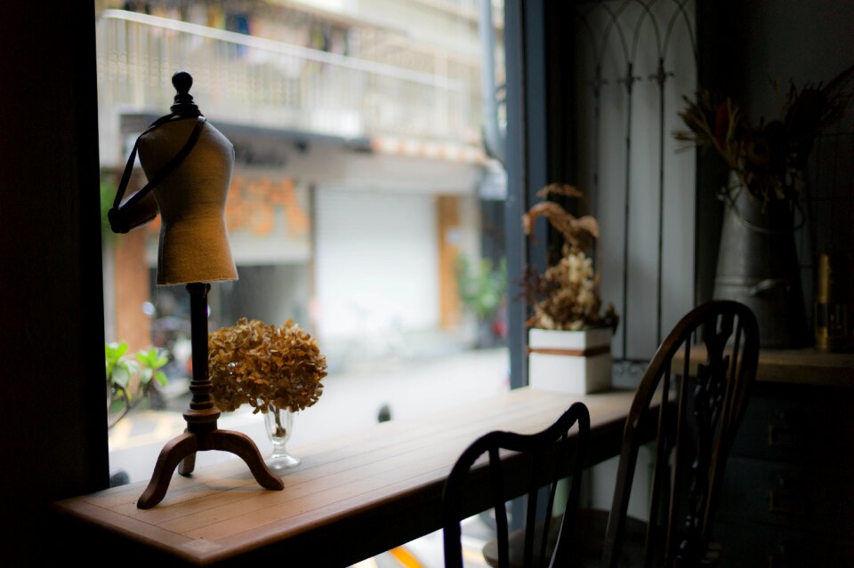 Table chairs furniture