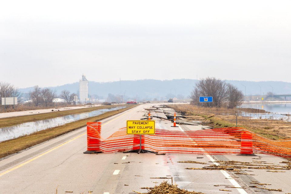 4/4/19 - I-29 between Hwy 34 and Hamburg