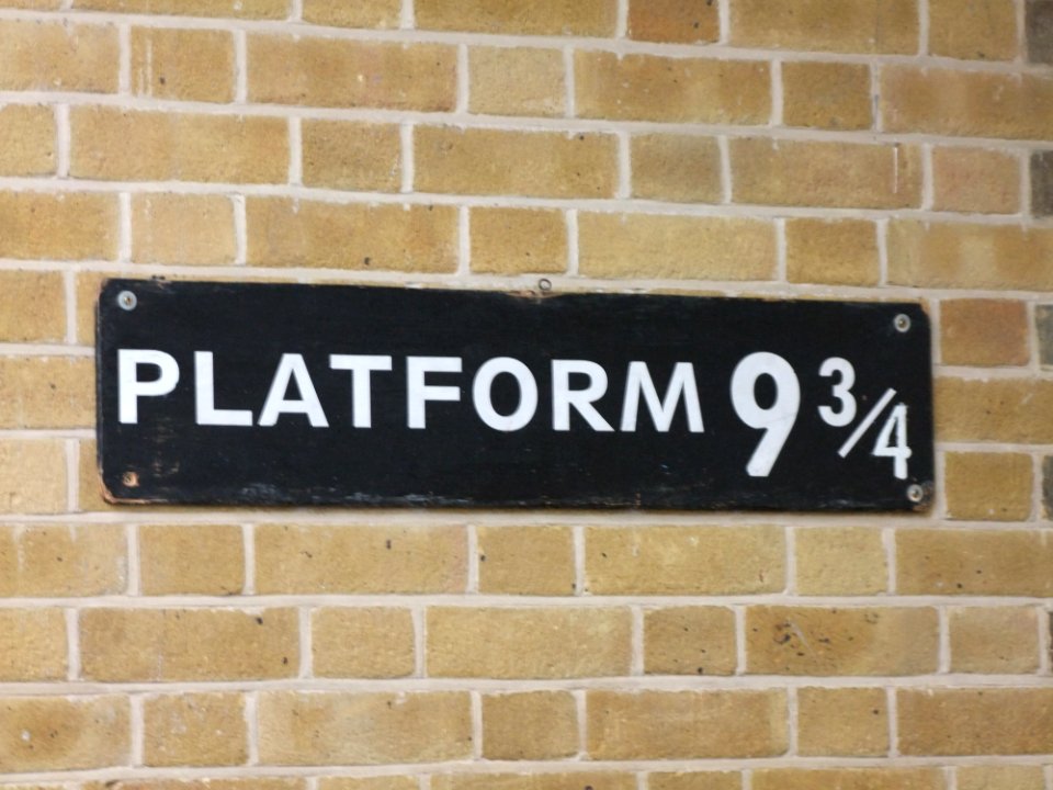 Sign "Platform 9 3/4, Kings Cross, London