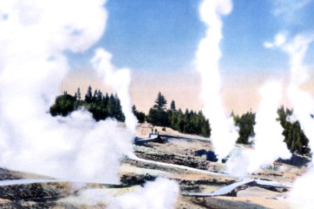 Norris Geyser Basin