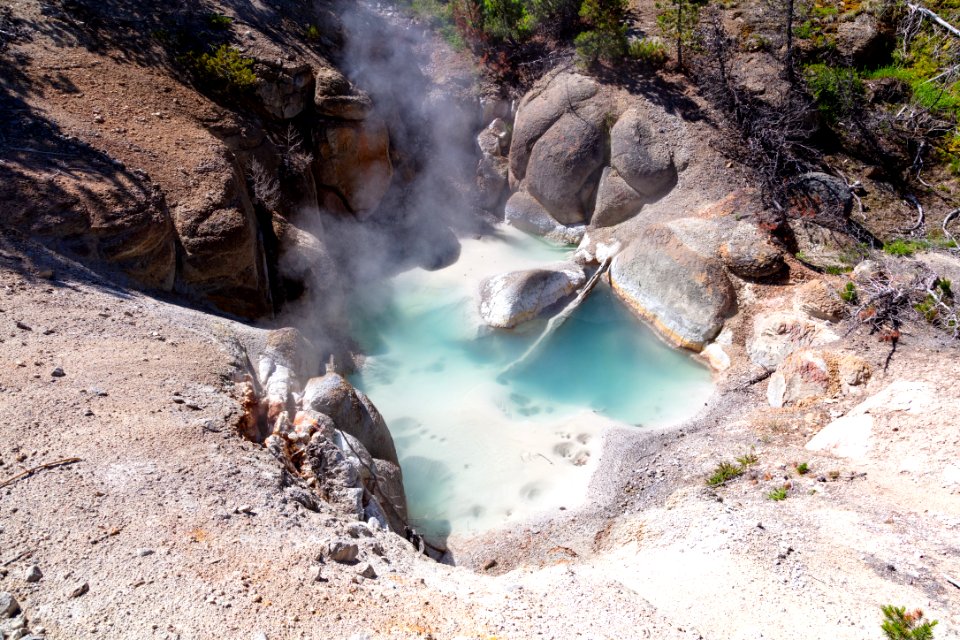 Hurrican Vent in Norris Geyser Basin