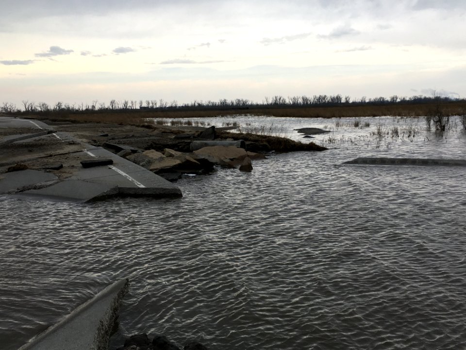 3/28/19 - US 34 WB looking W in WB lanes near MO River Bridge