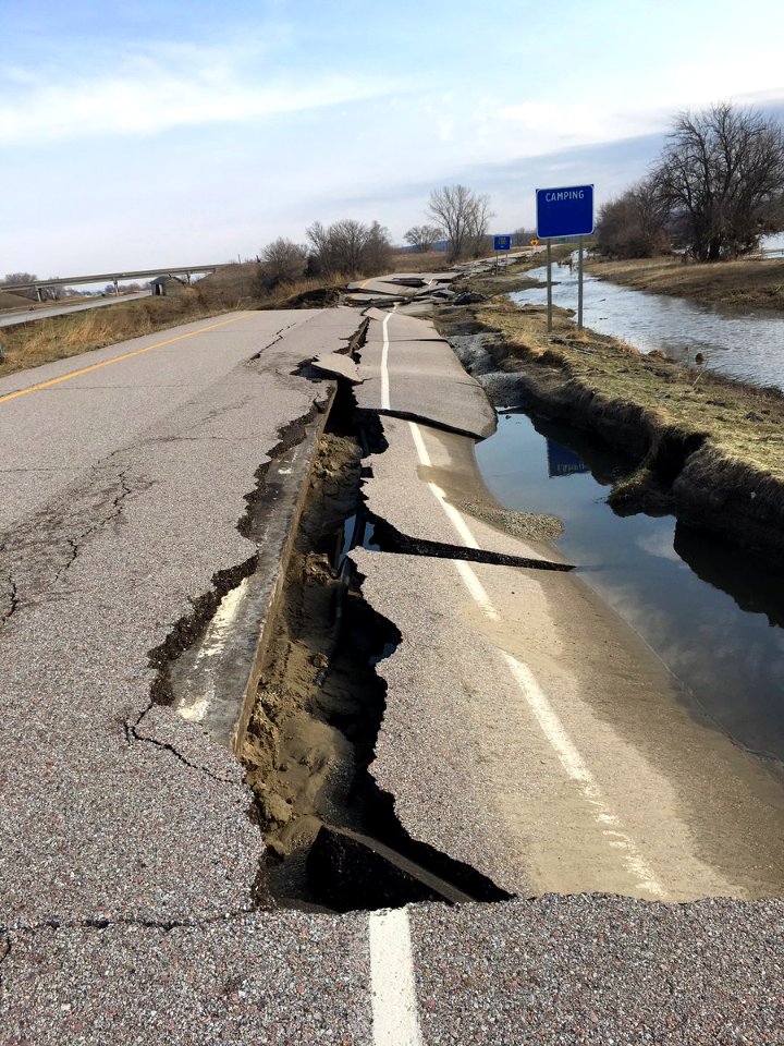 3/27/19 - I-29 exit 24 EB near Bartlett