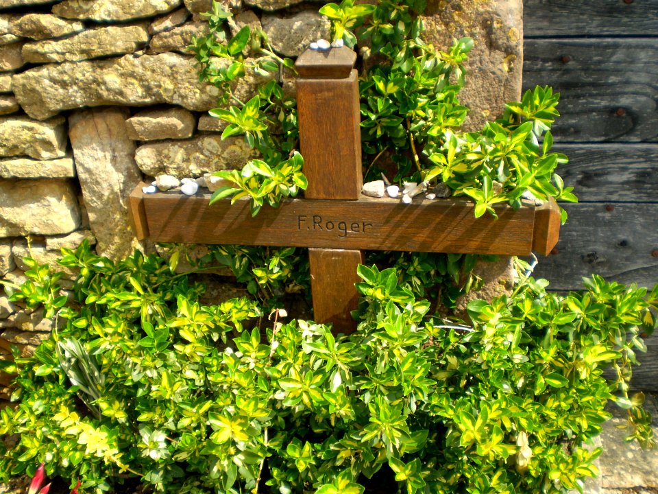 Grave of fr. Roger