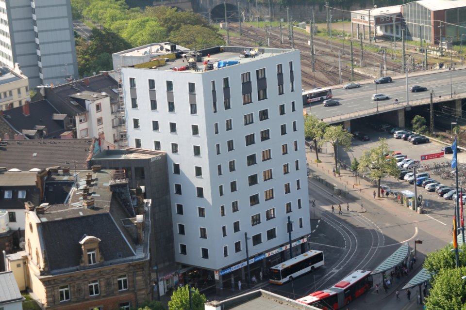 Hochhaus am Mainzer Bahnhof