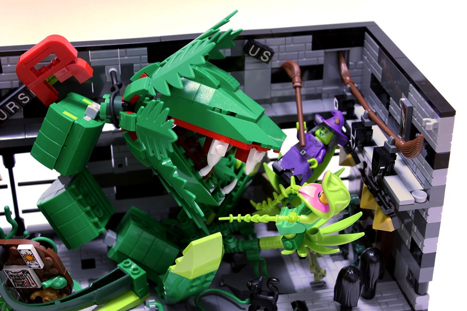 LEGO® CMF Series 14: Scary Story!