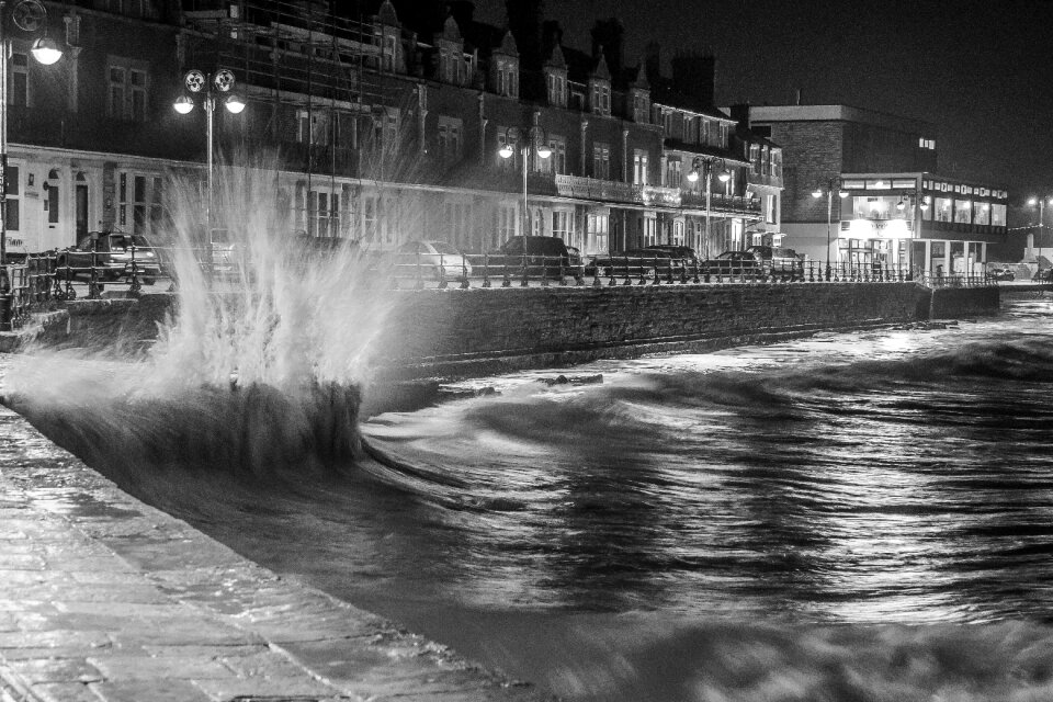 Sea wavwater wind