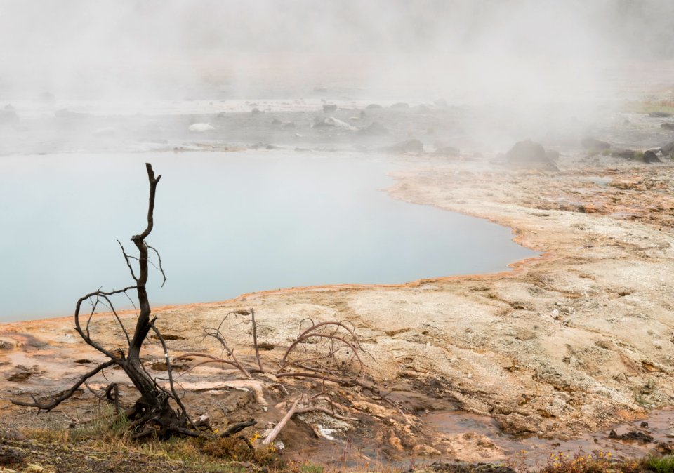 Black Opal Pool, Biscuit Basin