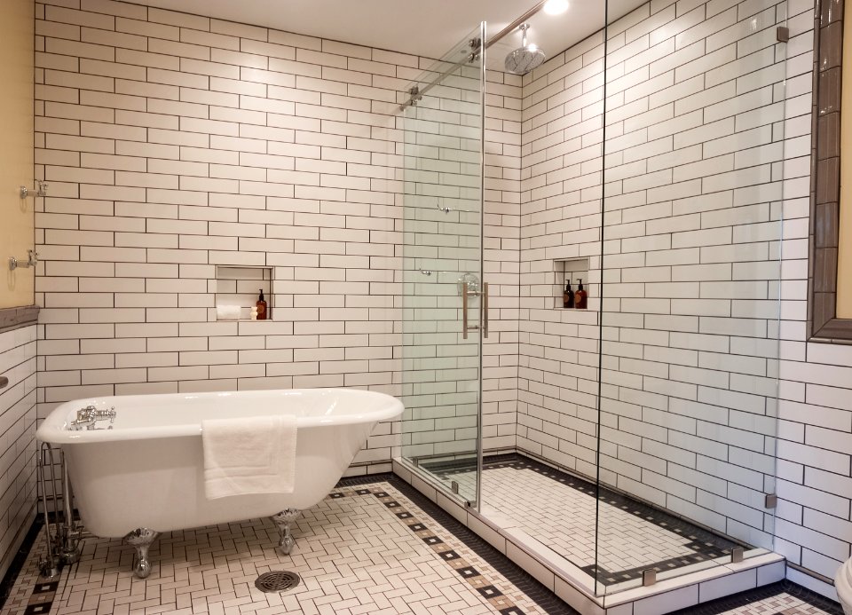 Mammoth Hotel suite bathroom