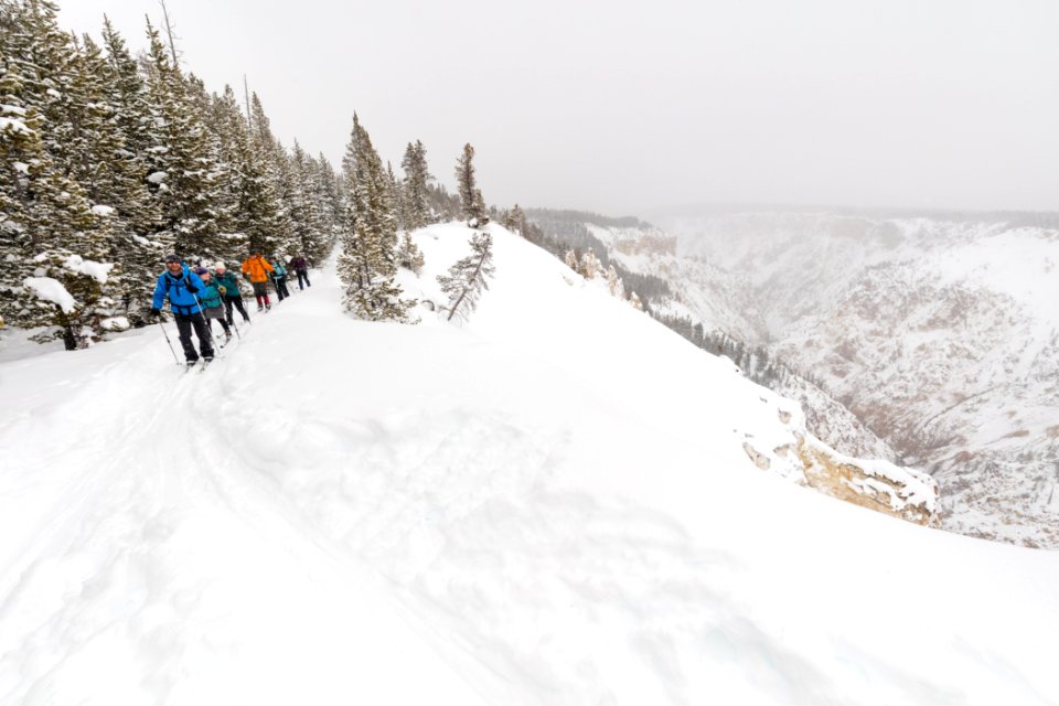 Cross-country skiing Canyon Rim Trail