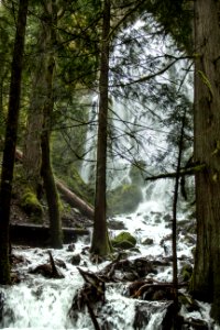 Moonfalls waterfall, Oregon photo