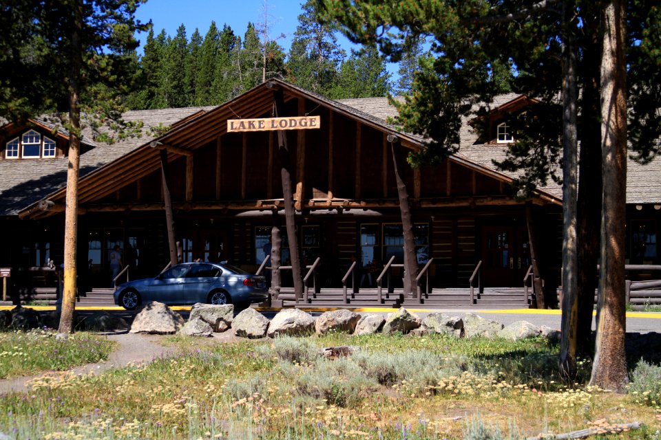Lake Lodge, front of lodge