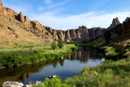 Smith Rock and Crooked River, Oregon photo